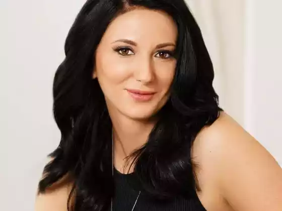 Anika Ray,
Spirituality
Expert at Симпозиум по случаю летнего солнцестояния