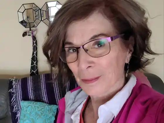 Karen Egoff,
                            
                            Expert at روح پرور سمٹ 2023: ایک سفر کے اندر، شروع!
